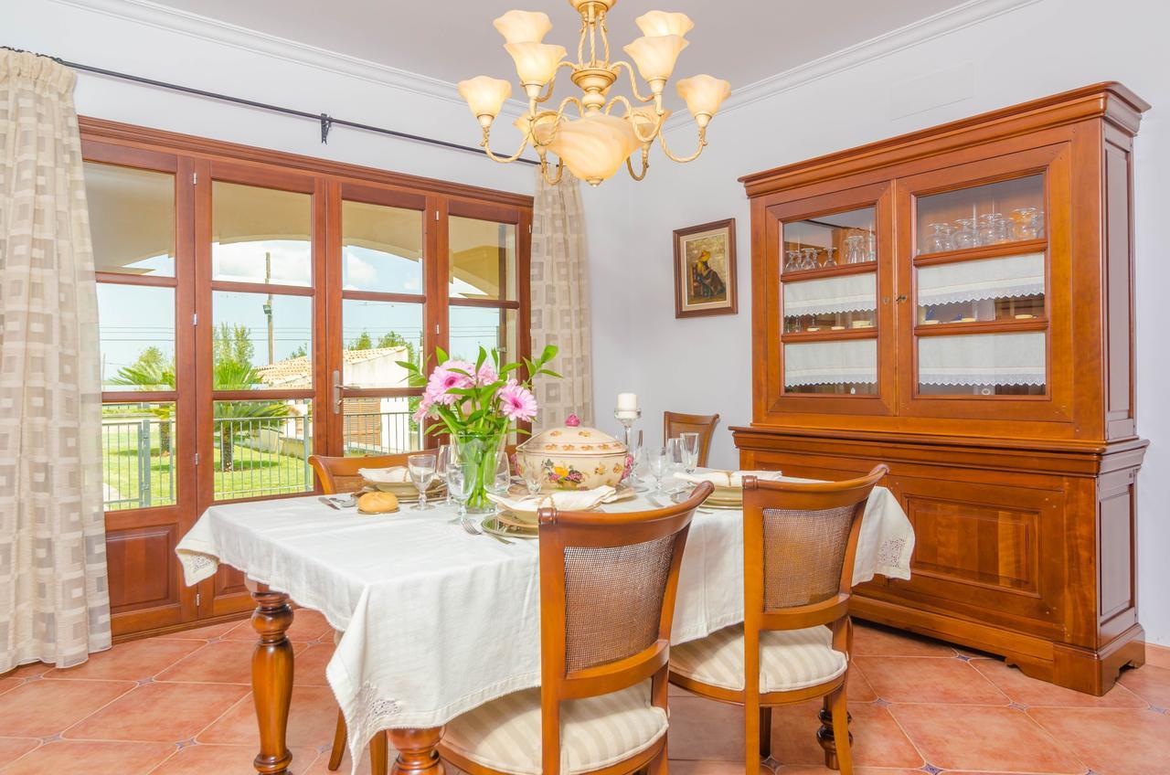 Ses Covetes Villa Petra  Eksteriør bilde